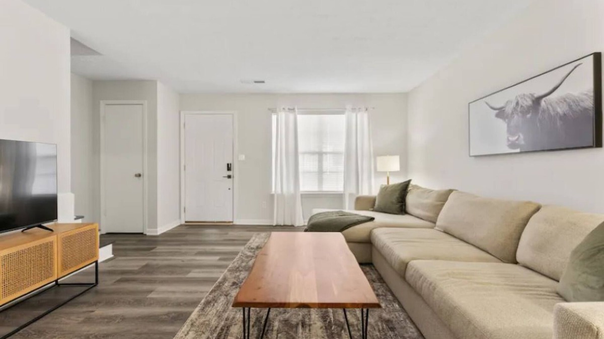 Bowling Green Condo | Lovely 2- Bedroom Condo located in the heart of BG