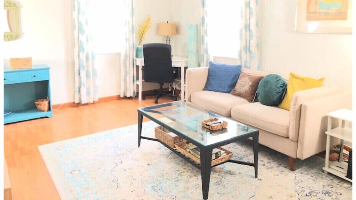 Clintonville Condo | Lovely 2 BR by bike path, 2 miles to OSU