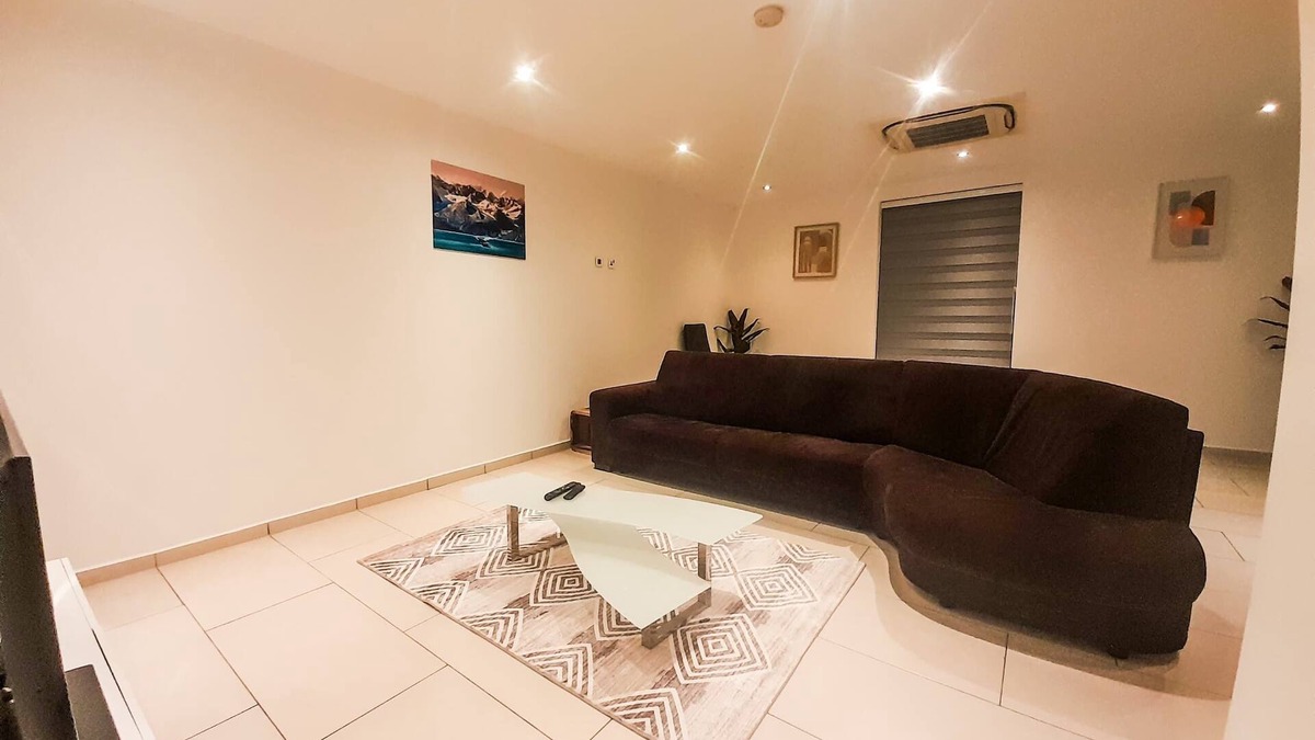 Dzorwulu House | Lovely 3-bedroom apartment with an amazing view of the city at Villagio Aqua