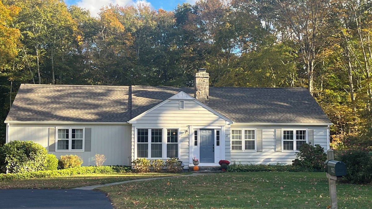 Madison House | Lovely 3-bedroom home in Madison close to downtown and great beaches.