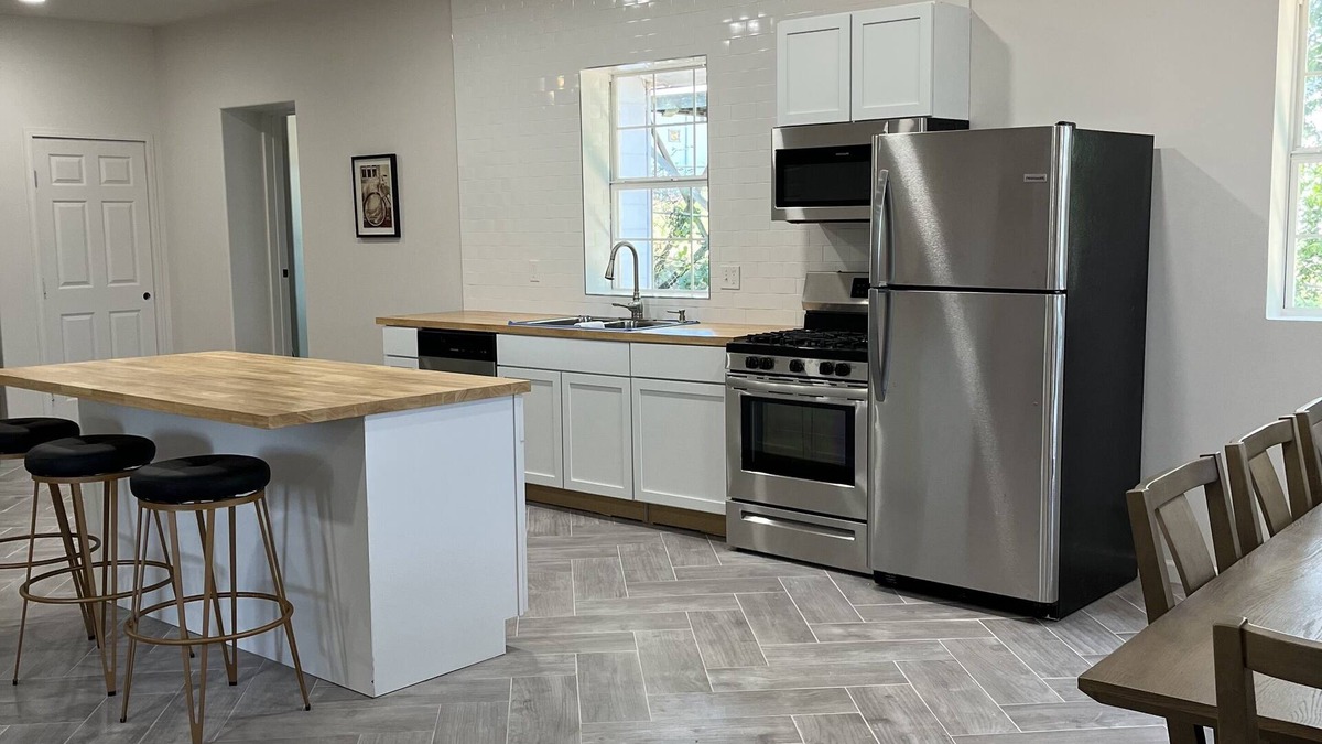 Tahlequah Villa | Lovely 3 bedroom rental unit close to the River and Lake!