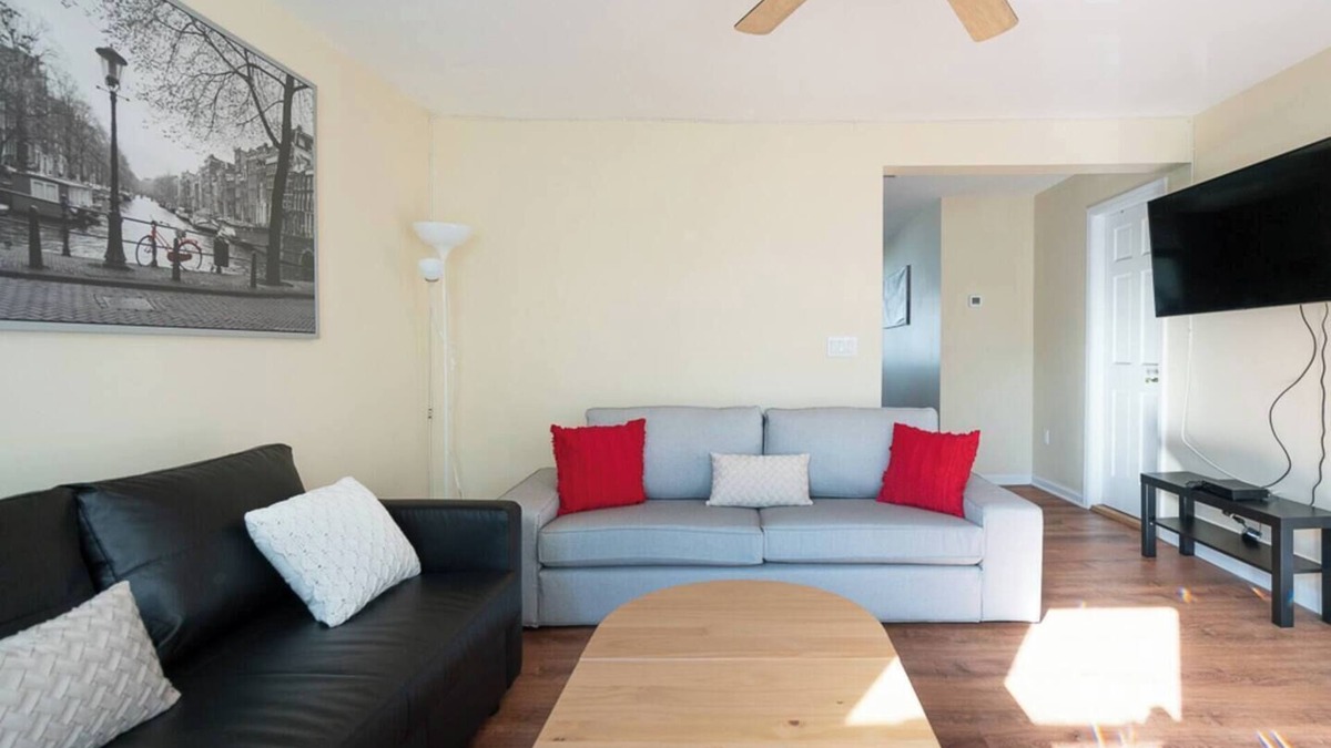 Highland Falls House | Lovely 3BR Home with parking-Walk to WP Gate!