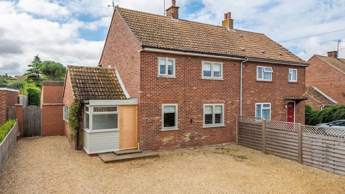 Brancaster House | Lovely 4 bedrom home in Brancaster -15 minute walk to Brancaster beach