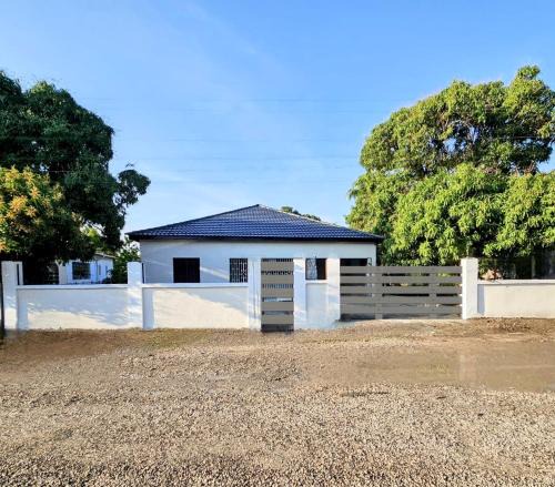 May Pen House | Lovely 4BR house in Maypen