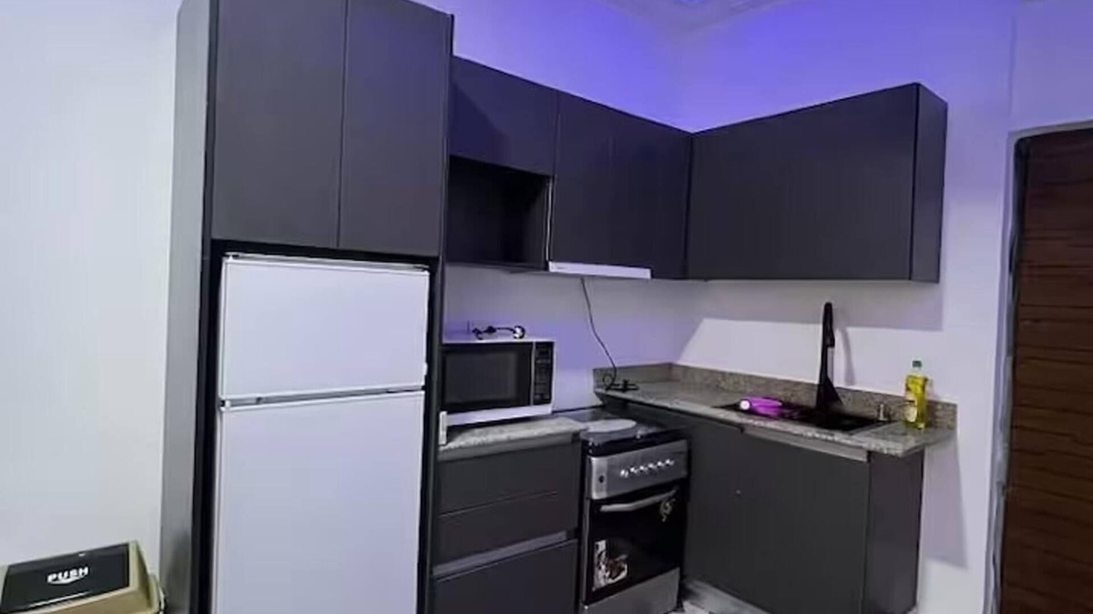 Nopendaw House | Lovely 5-bed House Getaway Duplex in Accra
