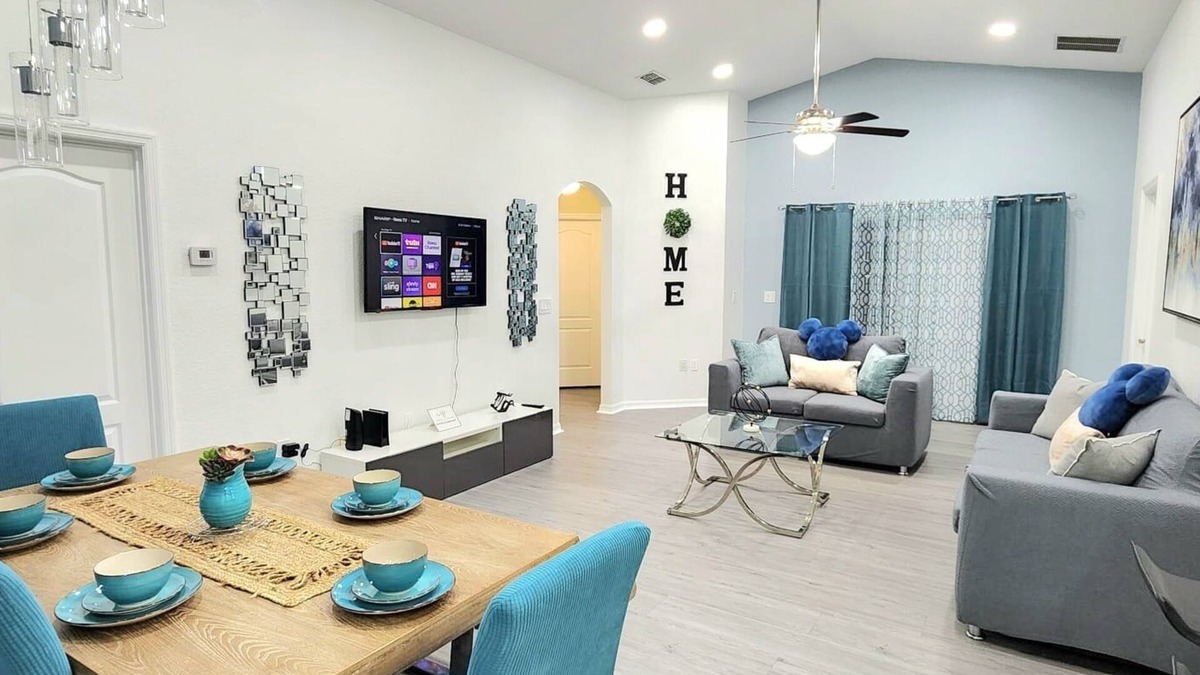 Clear Creek House | Lovely 5-bedroom house with pool/spa minutes from Disney.
