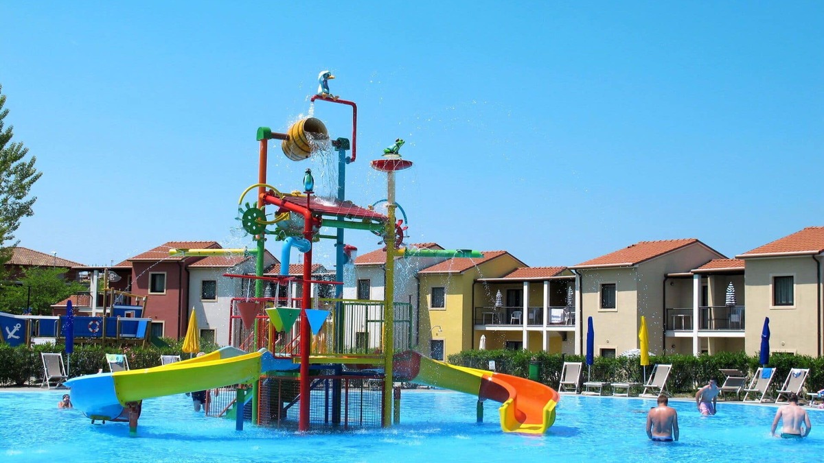 Cavalcaselle Apartment | Lovely apartment for 6 guests with pool, WIFI, A/C, TV, terrace and parking