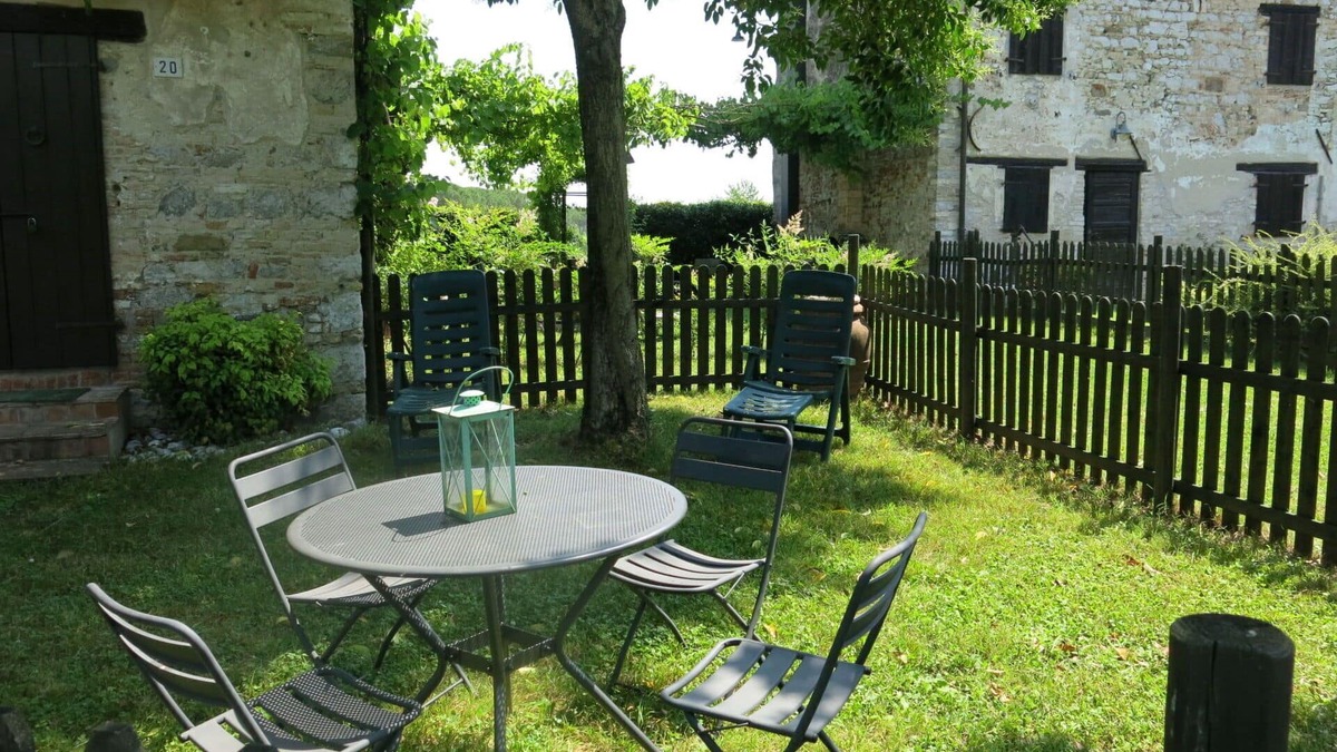 Strassoldo Apartment | Lovely apartment for 2 guests with patio, pets allowed and parking