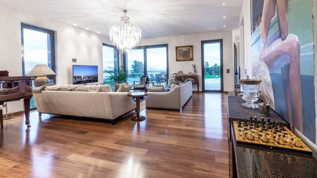 Cologny House | Lovely Amazing 5 BR Contemporary Villa in Cologny