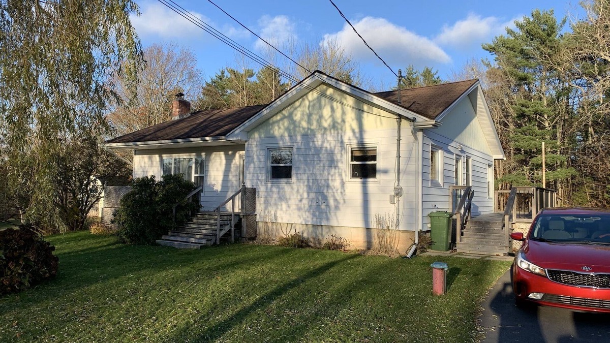 Grand Lake House | Lovely and Bright Bungalow near lake and parks