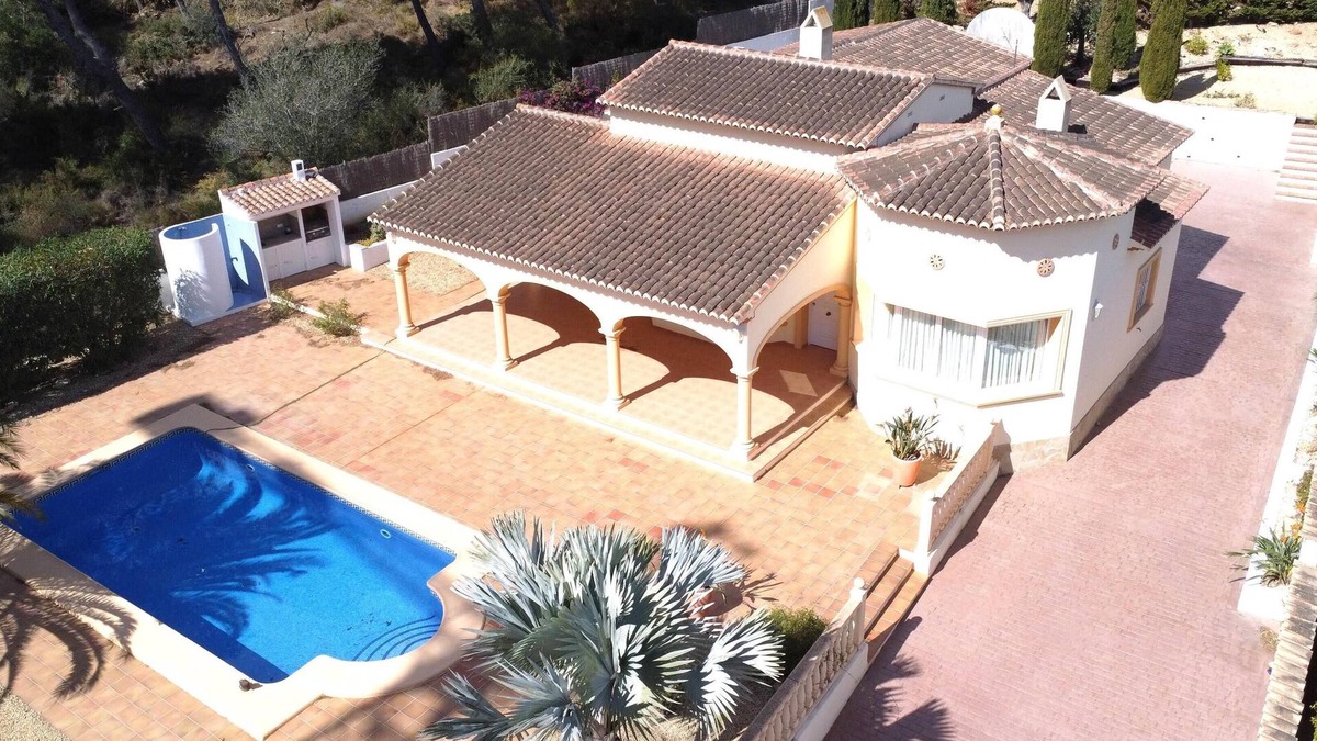 Moravit Villa | Lovely and comfortable villa in Moraira, on the Costa Blanca, Spain with private pool for 6 persons