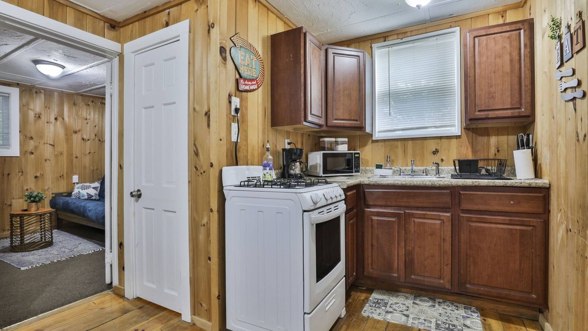 Weirs Beach Cottage | Lovely and Cozy Cottage in Laconia