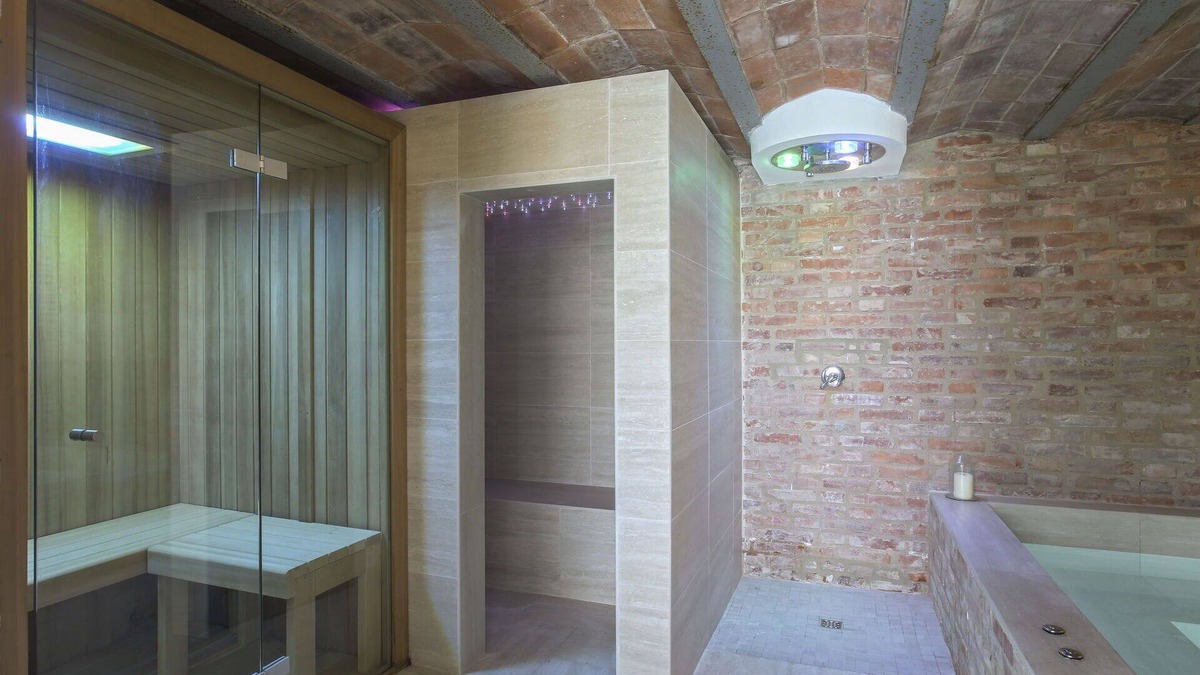 Pieve a Nievole Apartment | Lovely apartment for 4 people with hot tub, A/C, WIFI, pool, TV, patio, pets allowed and parking