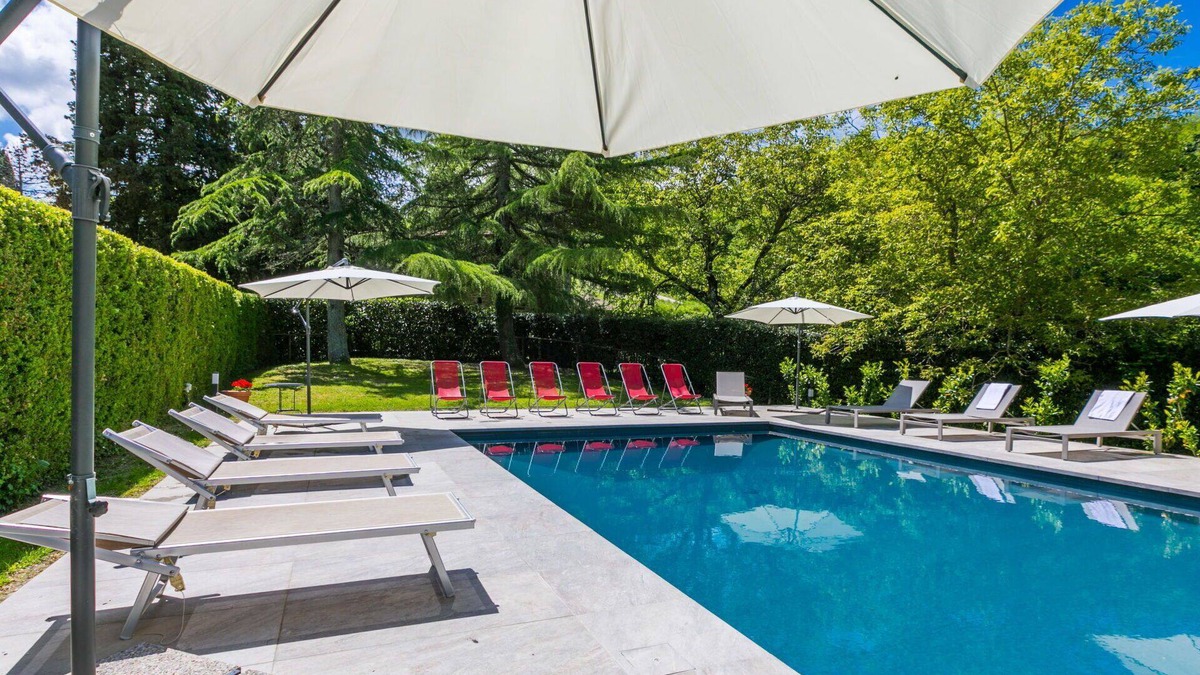 Torsoli Villa | Lovely apartment in villa with private pool, WIFI, TV, terrace, pets allowed and parking