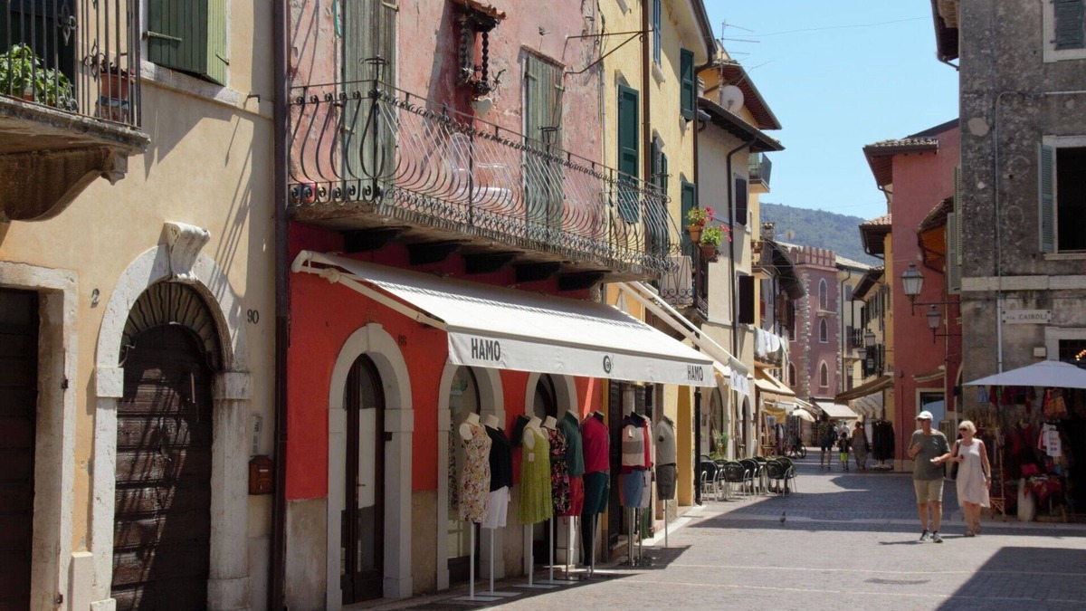 Frader Apartment | Lovely apartment for 6 people with WIFI, pool, TV and terrace