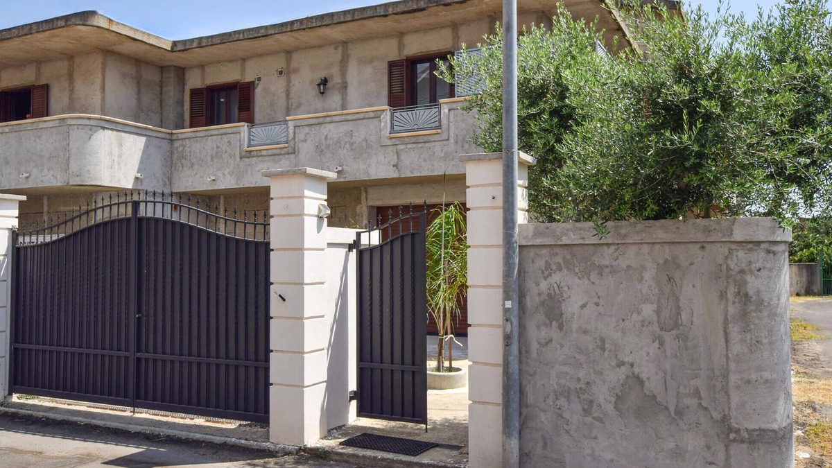 Nicotera Marina Apartment | Lovely apartment in Nicotera Marina with WiFi