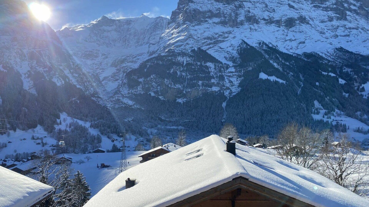 Grindelwald Apartment | Lovely apartment for 6 guests with WIFI, TV and balcony