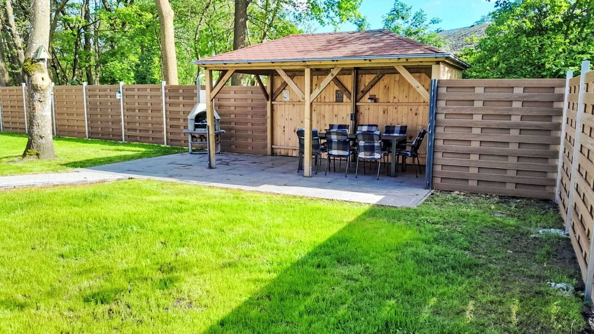 Oberndorf Apartment | Lovely apartment for 2 people with WIFI, TV, patio and parking