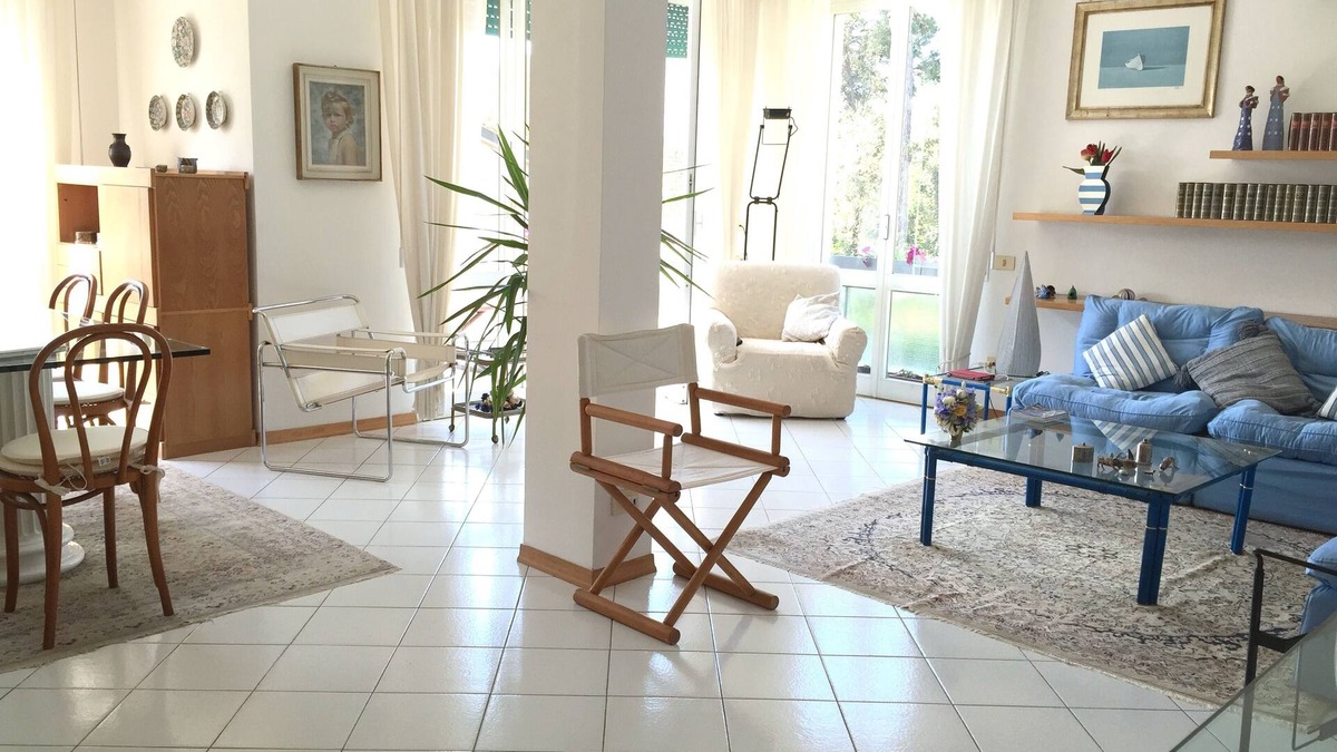 Viareggio Apartment | Lovely apartment facing the pine forest and near to the sea
