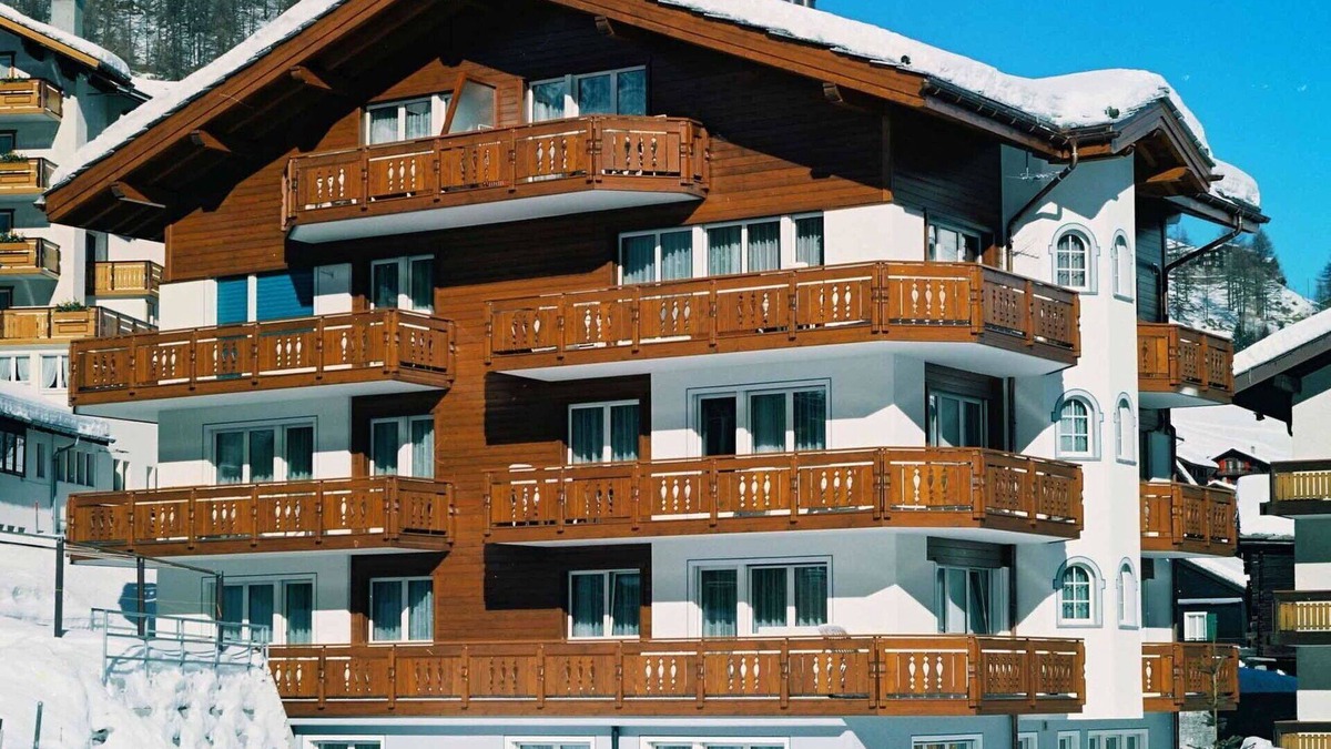 Saas-Fee Apartment | Lovely apartment for 2 people with WIFI, TV and balcony