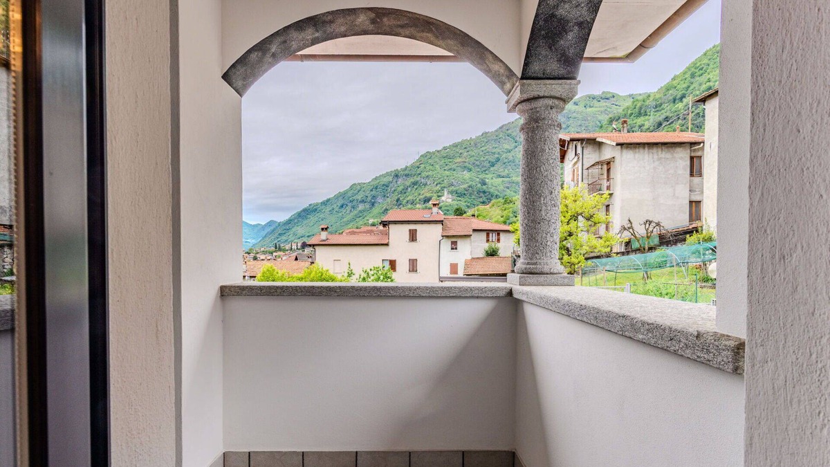 Tremezzina Apartment | Lovely apartment for 2 people with WIFI, TV and balcony