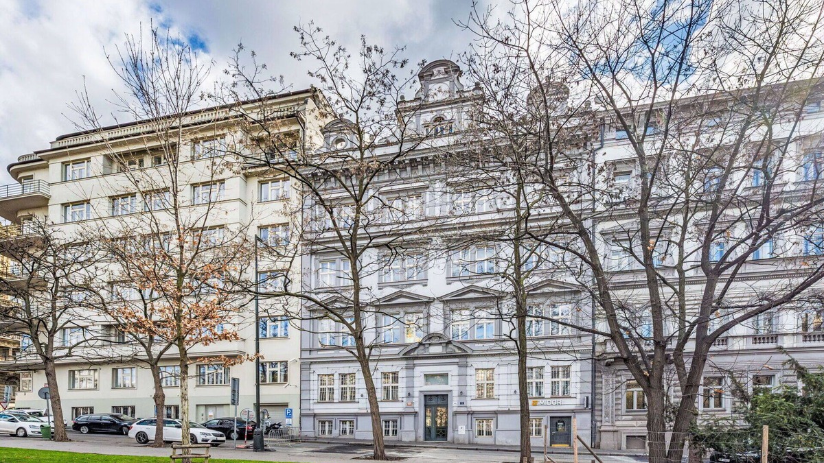 Nove Mesto Apartment | Lovely apartment for 4 guests with WIFI, TV and pets allowed