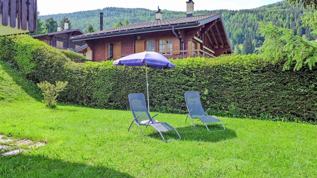Buerchen Apartment | Lovely apartment for 5 guests with WIFI, TV, patio, pets allowed and panoramic view