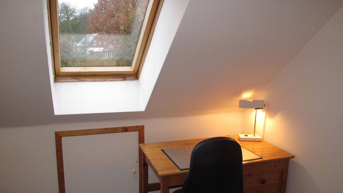 Godern Apartment | Lovely apartment for 5 guests with TV, balcony and parking