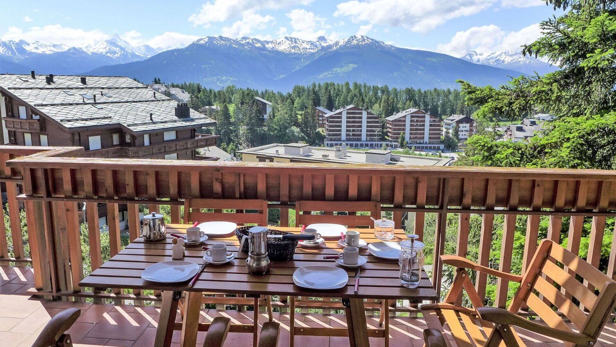 Lens Apartment | Lovely apartment for 5 people with WIFI, TV, balcony and panoramic view