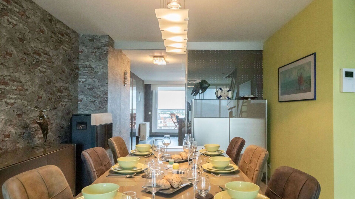 Bredene Apartment | Lovely apartment for 6 guests with WIFI, TV, terrace and parking