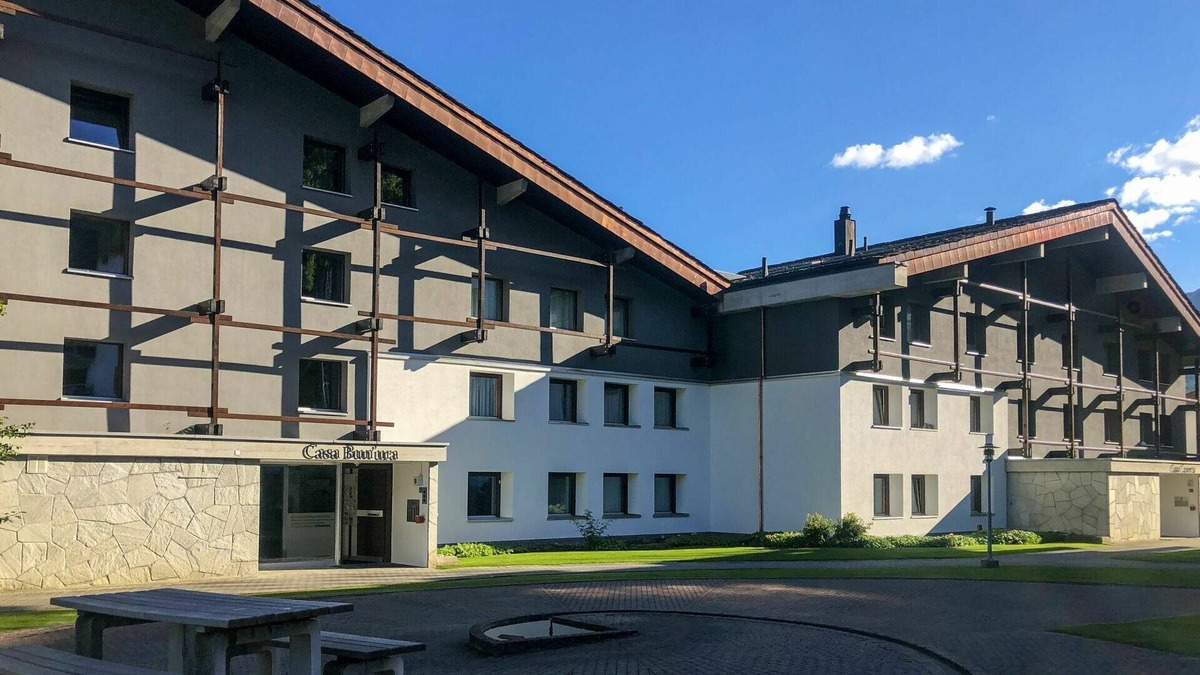 Acletta Apartment | Lovely apartment for 8 people with pool, WIFI, TV, balcony, pets allowed, panoramic view and par...