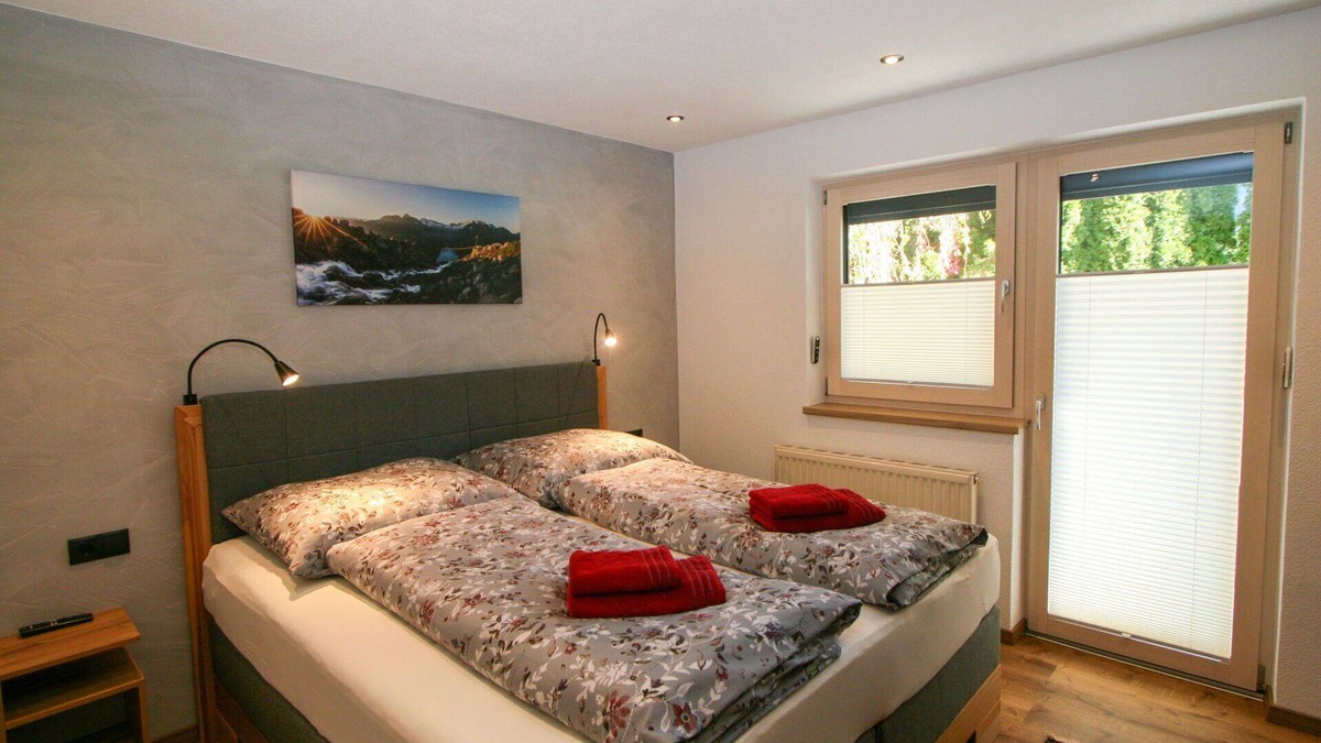 Ramsau im Zillertal Apartment | Lovely apartment for 6 guests with WIFI, TV, terrace and parking