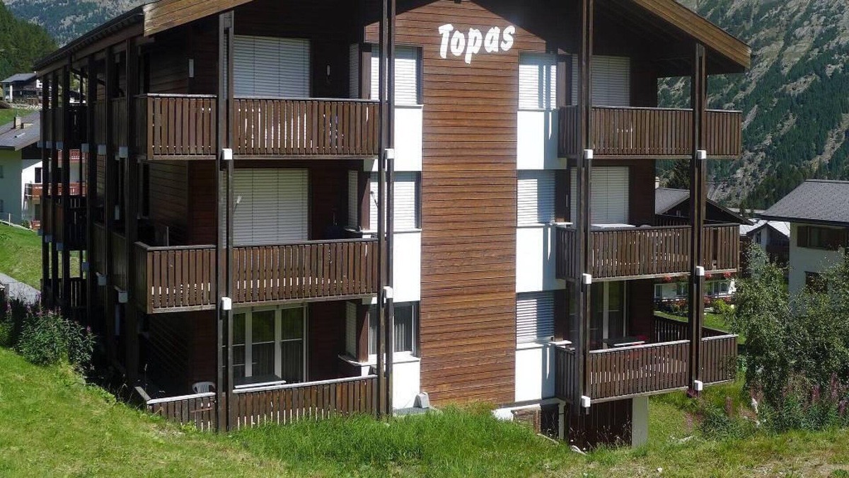 Saas-Fee Apartment | Lovely apartment for 4 guests with WIFI, TV, balcony and parking