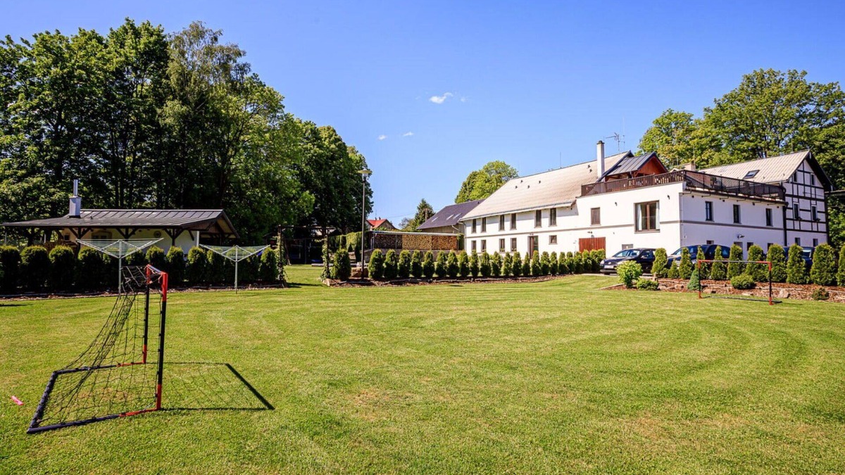 Arnoltice Apartment | Lovely apartment for 4 guests with WIFI, TV, terrace and parking