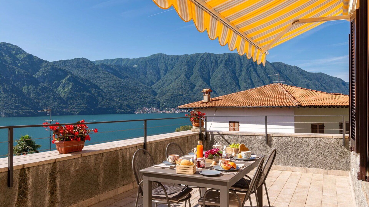 Tremezzo Apartment | Lovely apartment for 4 people with WIFI, TV and terrace