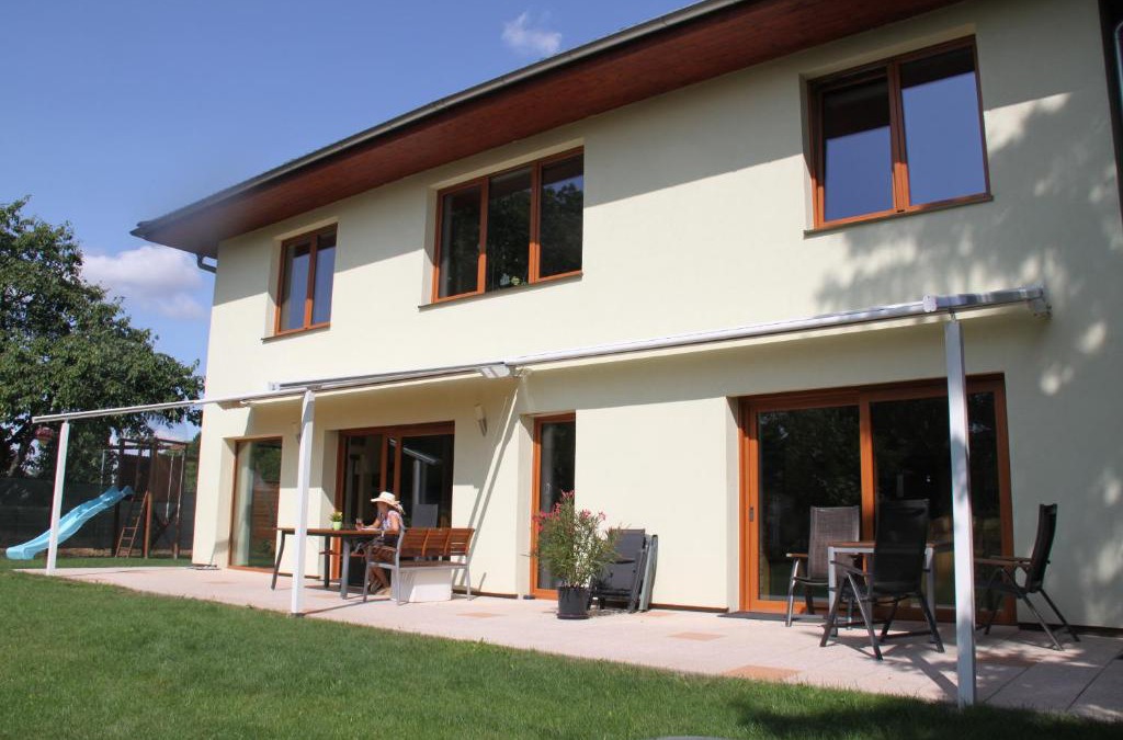 Cakovice Apartment | Lovely apartment, Garden, Parking, Wifi, Netflix