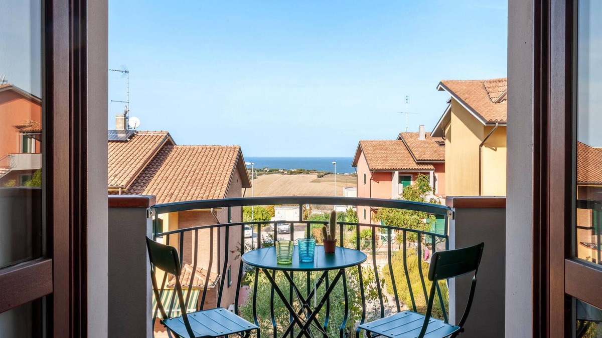 San Costanzo Apartment | Lovely apartment in San Costanzo
