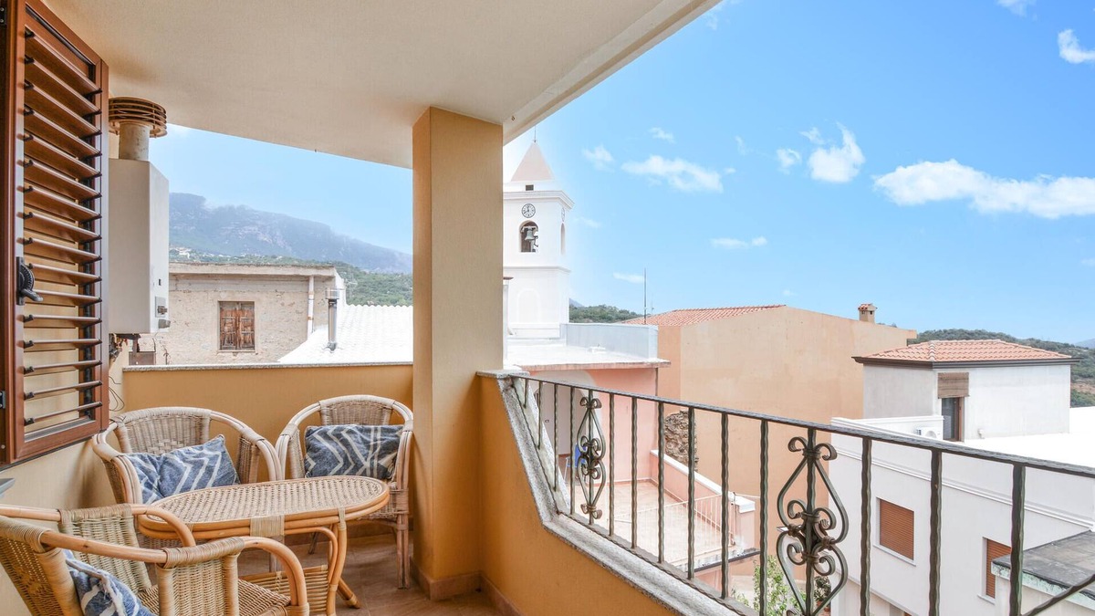 Ilbono Apartment | Lovely apartment in Ilbono with WiFi