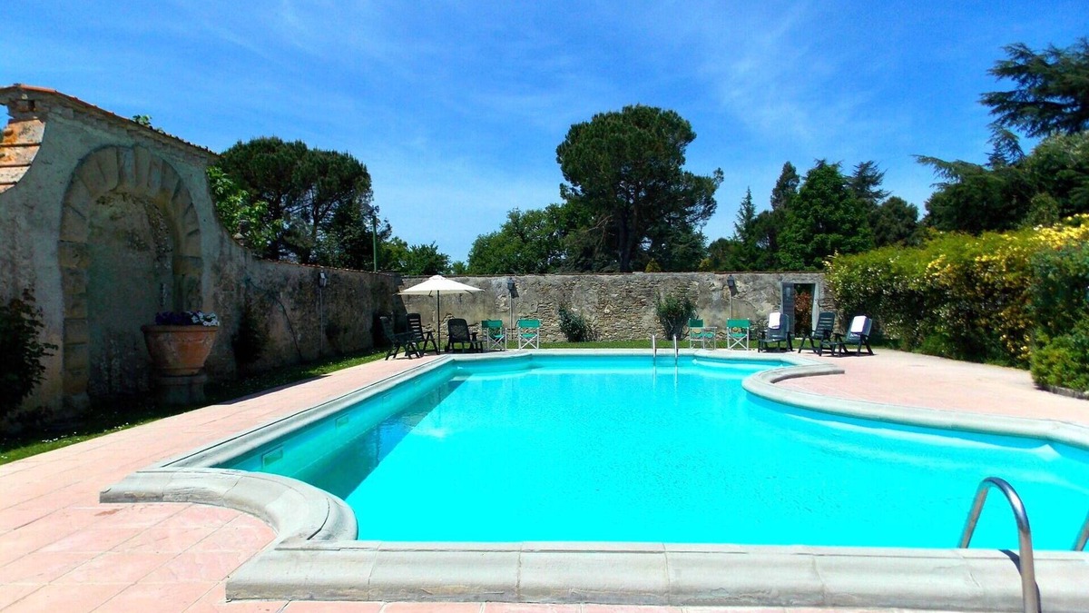 Scarperia e San Piero Villa | Lovely apartment in villa for 8 guests with pool, WIFI, TV, panoramic view and parking