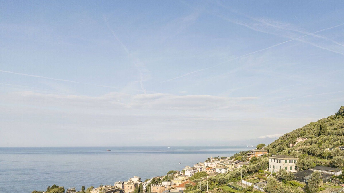 Poggio Favaro-San Bernardo Apartment | Lovely apartment with WIFI, TV, terrace, pets allowed, panoramic view and parking, close to Genoa