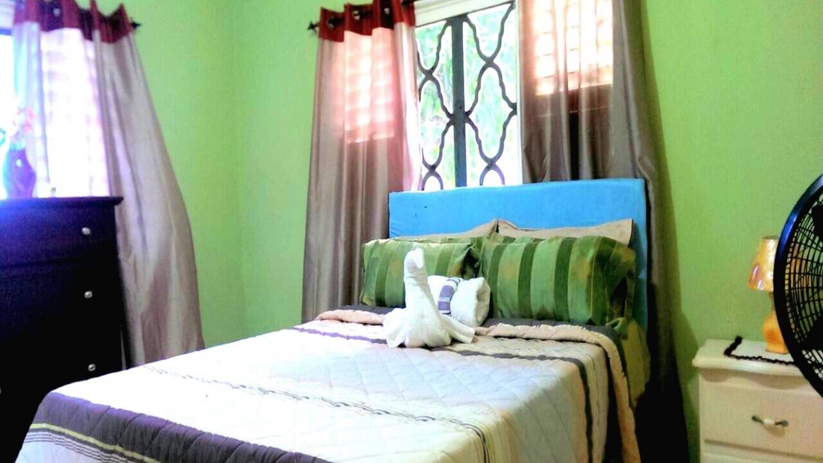 Northern Estates Apartment | Lovely Apartment near the Sea with Free Airport Transfers and Breakfast
