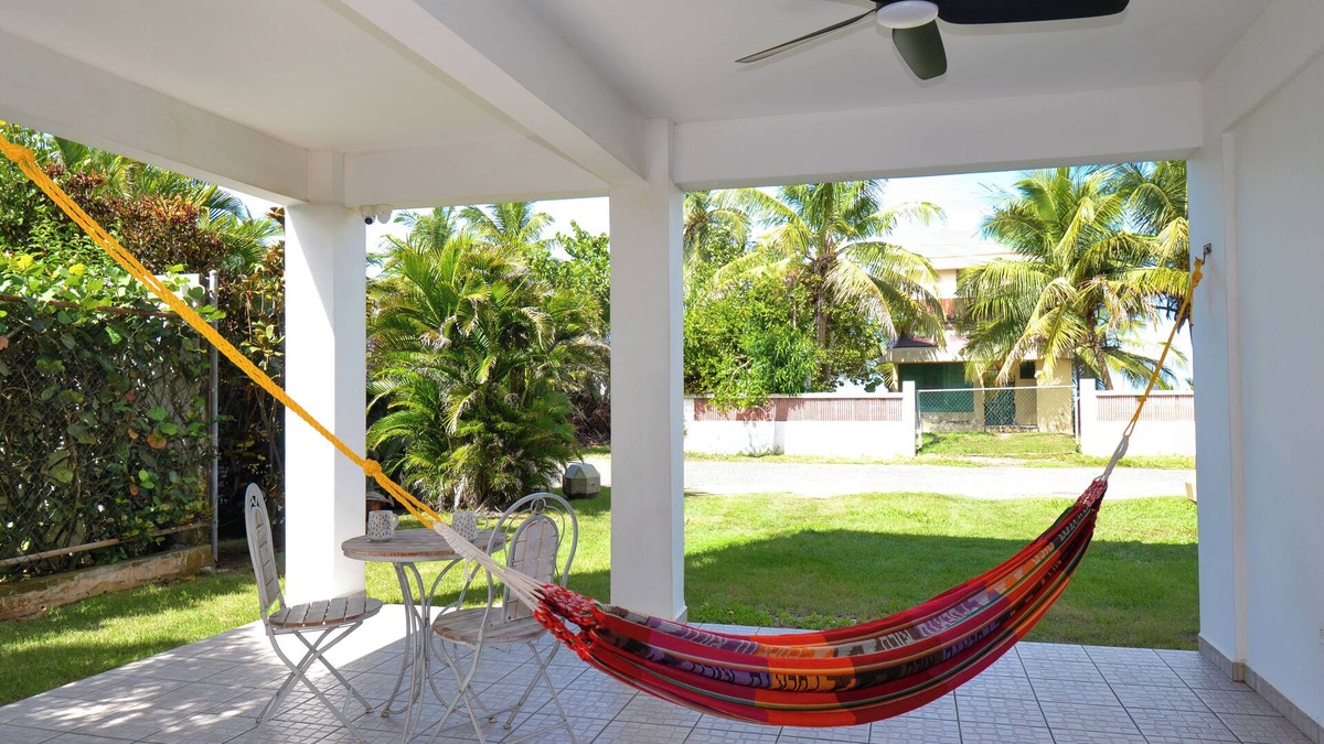Aguadilla House | Lovely Beach Apartment close to Rincon, Puerto Rico - powered by solar energynn