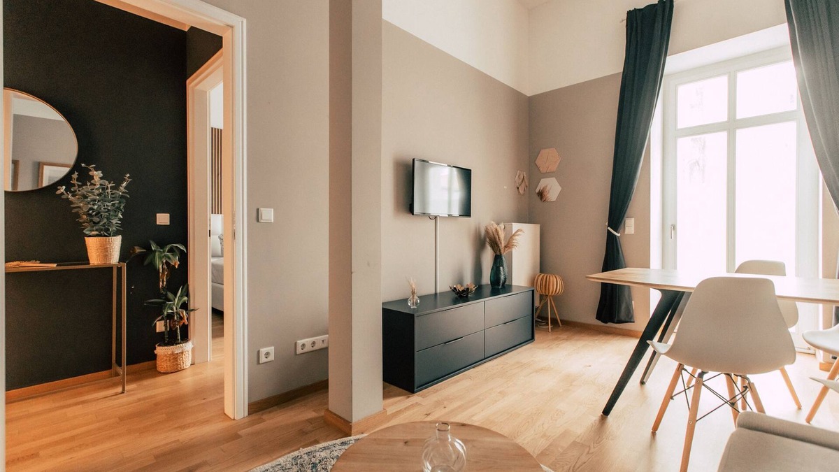 Zentrum-Ost Apartment | *Lovely Boho* 2-room apartment with mini-kitchen and balcony - Luga Homes -