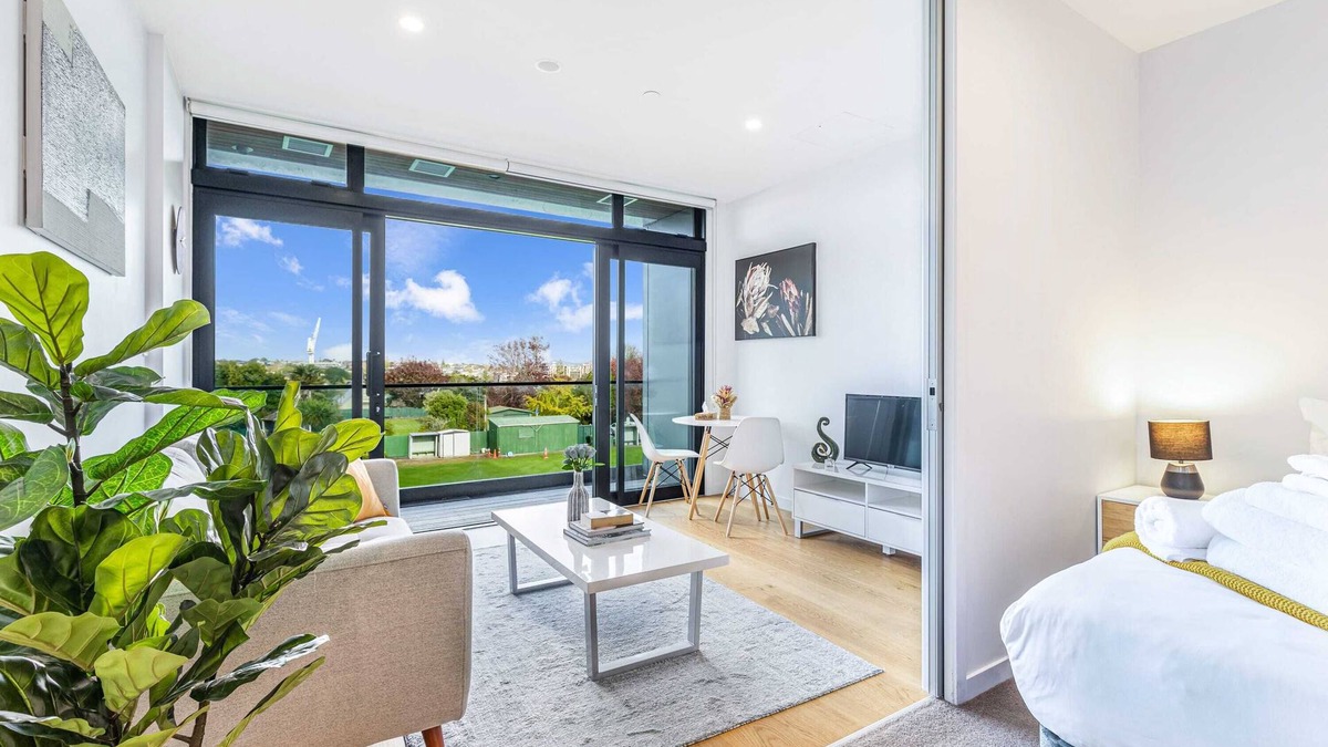 Takapuna Apartment | Lovely Bright Apartment - Central Takapuna!