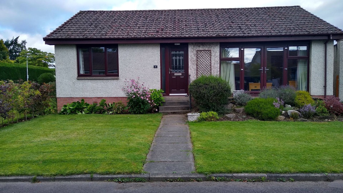 Murthly House | Lovely Bungalow in Beautiful Perthshire gateway to the Highlands