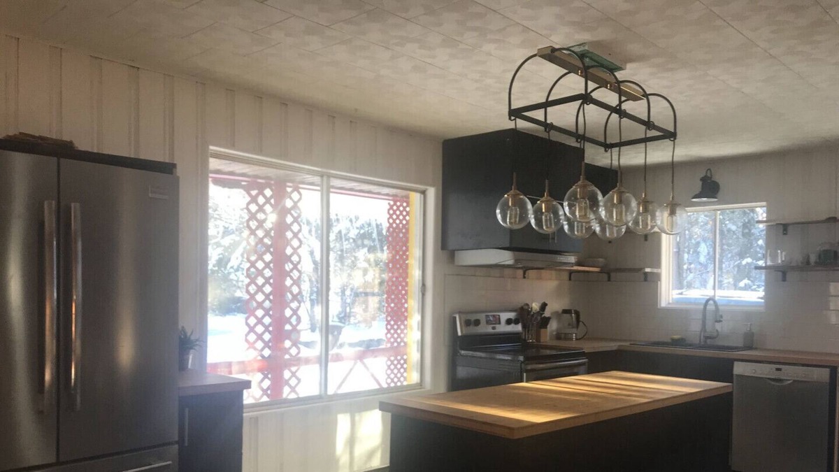 Saint-Hippolyte Cottage | Lovely Cabin close to St- Sauveur