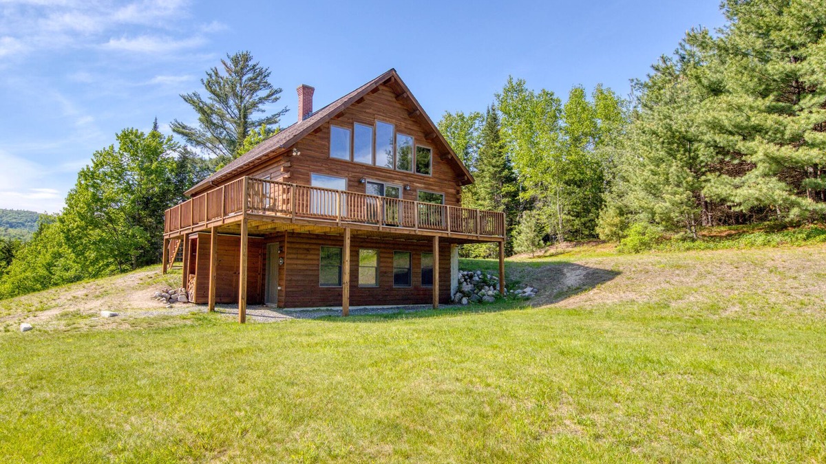 Franconia Cabin | Lovely cabin home with mountain views, direct access to ski and snowshoe trails