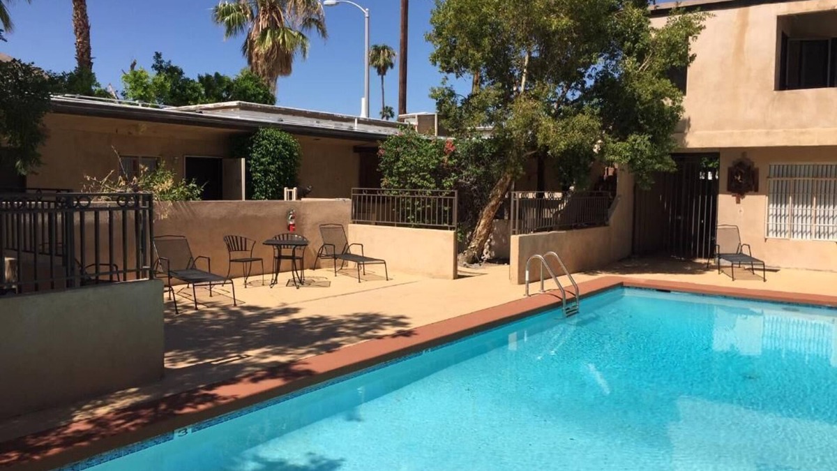 Uptown Design District Villa | Lovely Casita in Palm Springs