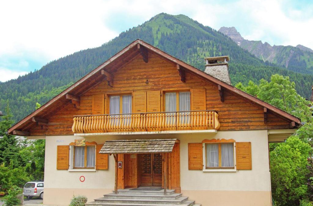 La Chapelle-d'Abondance Ski Chalet | Lovely Chalet in La Chapelle d Abondance with Mountain View
