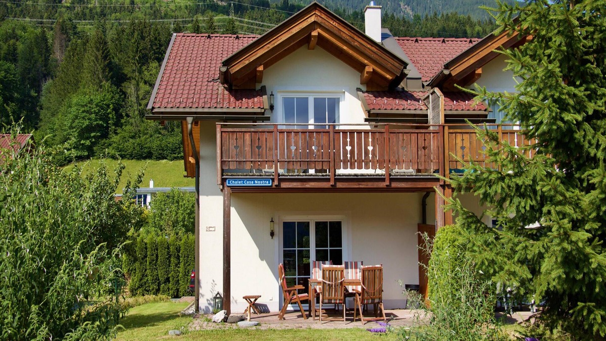 Kotschach-Mauthen Villa | Lovely chalet with garden near the ski slope
